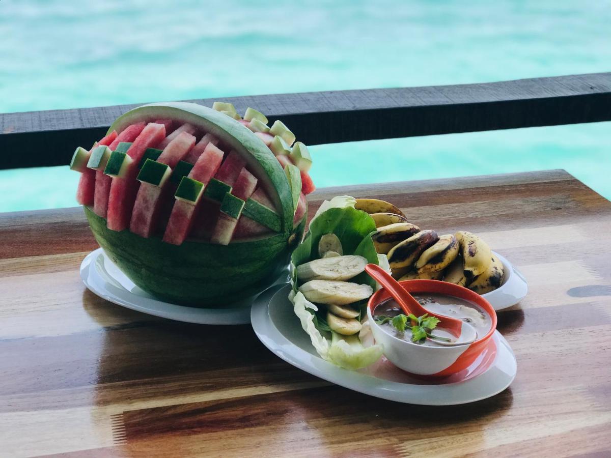 Shun Shun Water Bungalows Hotel Semporna Ngoại thất bức ảnh