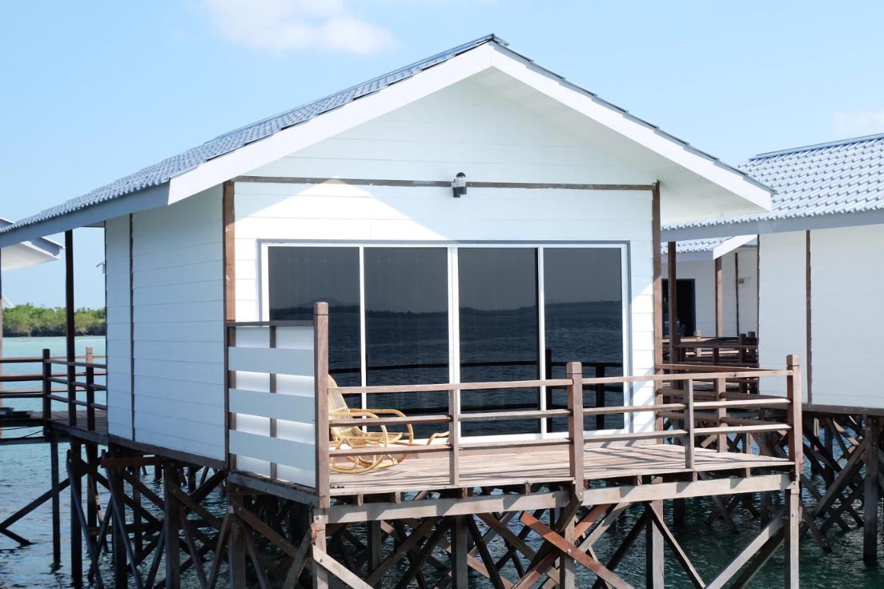 Shun Shun Water Bungalows Hotel Semporna Ngoại thất bức ảnh