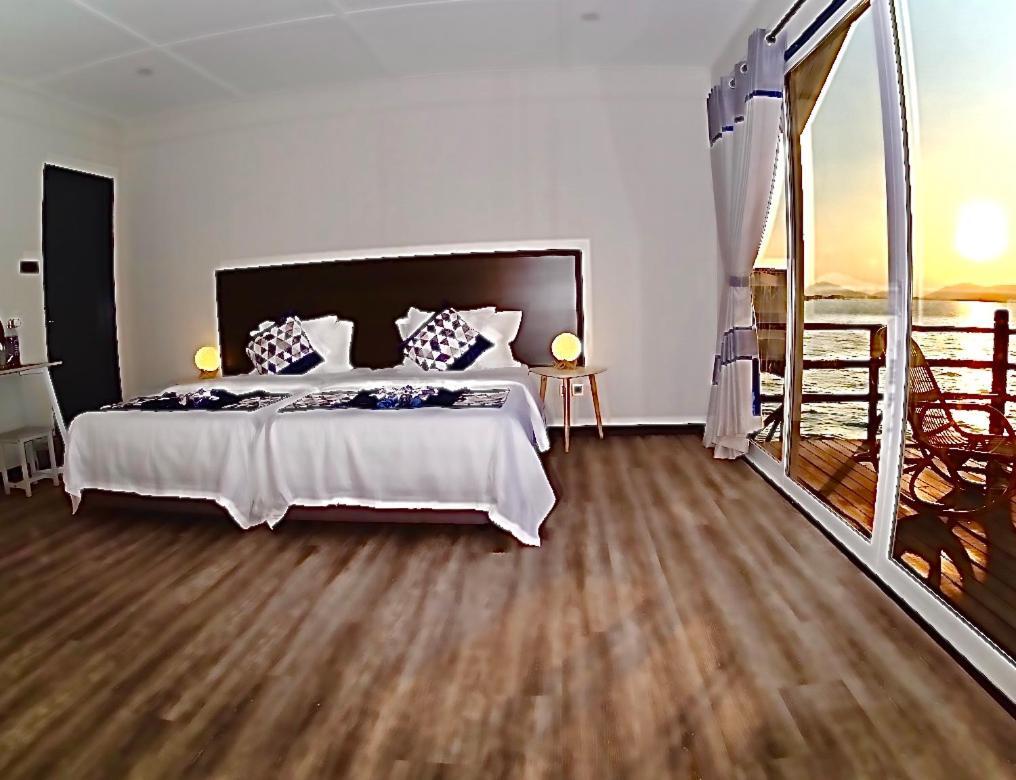 Shun Shun Water Bungalows Hotel Semporna Ngoại thất bức ảnh