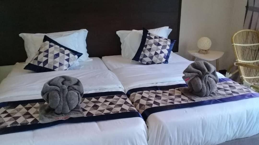 Shun Shun Water Bungalows Hotel Semporna Ngoại thất bức ảnh